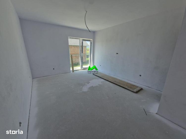 Casă cu 4 camere cu Teren 260 Mp în Șura Mică
