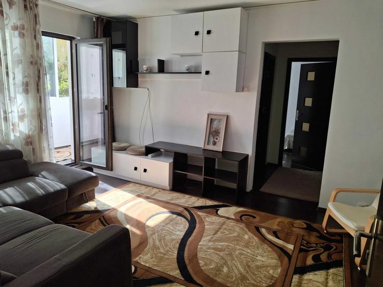 Apartament cu 2 camere semidecomandat în Centrul Istoric