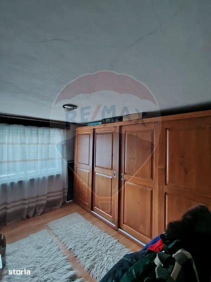 Case cu 7 camere de vanzare in comuna Panaci, sat Dragoiasa. - 14