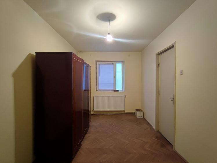 Apartament cu 2 camere nedecomandat în Central