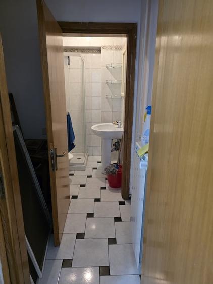 Apartament cu 3 camere decomandat în Costin Georgian
