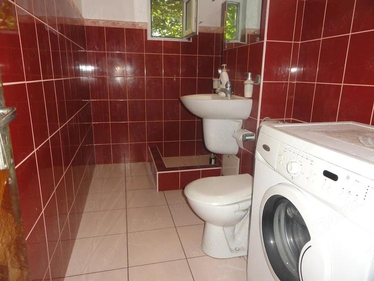 Apartament cu 4 camere decomandat în Micălaca