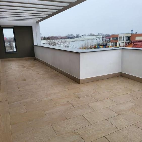 Casă individuală cu 6 camere cu Canalizare în Central