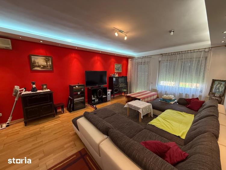 Casă cu 5 camere cu Teren 650 Mp în Chiajna