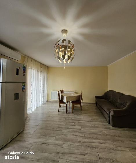 Apartament cu 3 camere în Rogerius