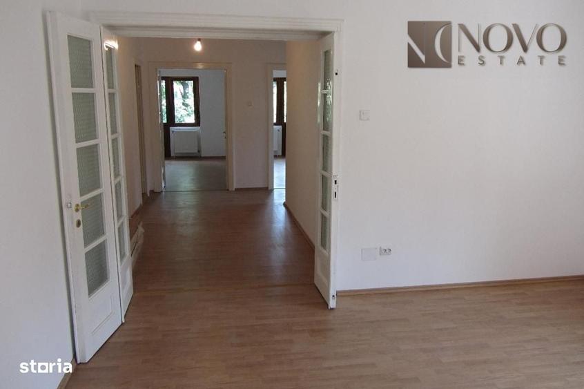 Apartament cu 4 camere decomandat în Vitan