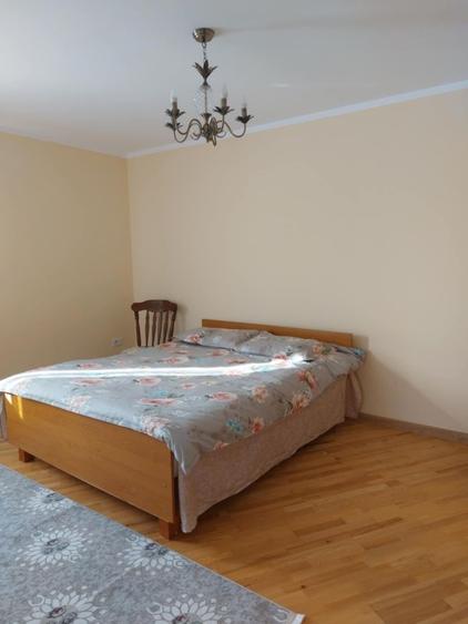 Casă cu 4 camere cu Teren 300 Mp în Marginea