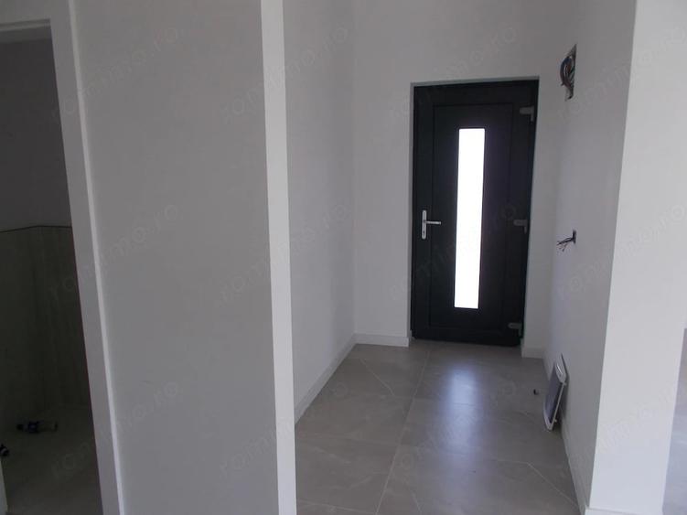 Triplex, P+E, Sacalaz, 3 si 2 dormitoare, living, la cheie, 105 si 86mp, com=0% - 6