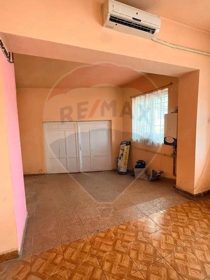 Casă cu 3 camere cu Teren 292 Mp în Sud