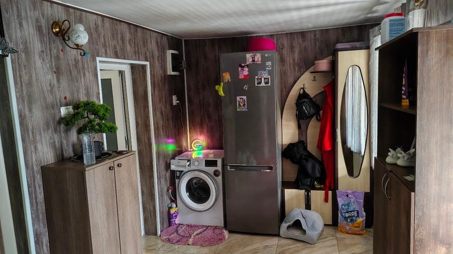 Casă individuală cu 3 camere cu Garaj în Casicea