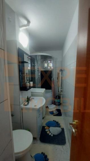 Apartament cu 3 camere semidecomandat în Tomis Nord