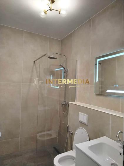Apartament cu 3 camere decomandat, mobilat în Cetate