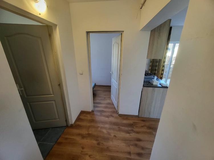 Apartament cu 2 camere decomandat în Florești