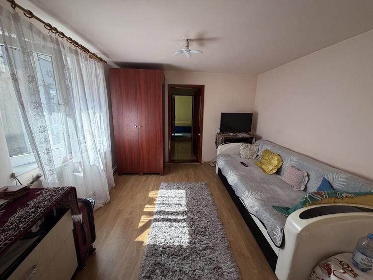 Casă individuală cu 3 camere cu Canalizare în Plantelor