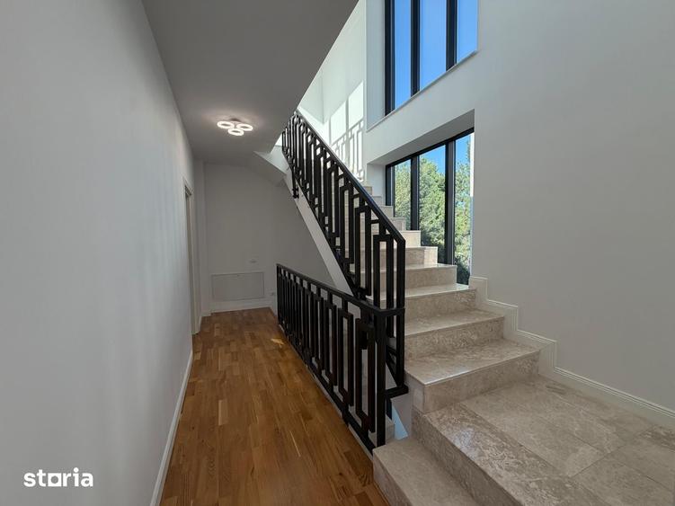 Casă cu 5 camere cu Teren 200 Mp în Central