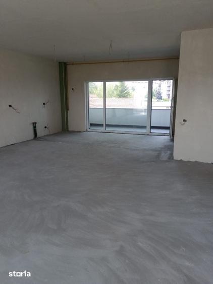 Apartament cu 4 camere în Bună Ziua