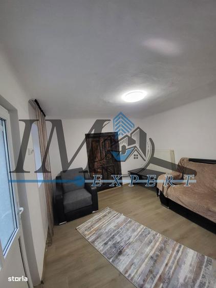 Casă cu 2 camere cu Teren 2301 Mp în Central