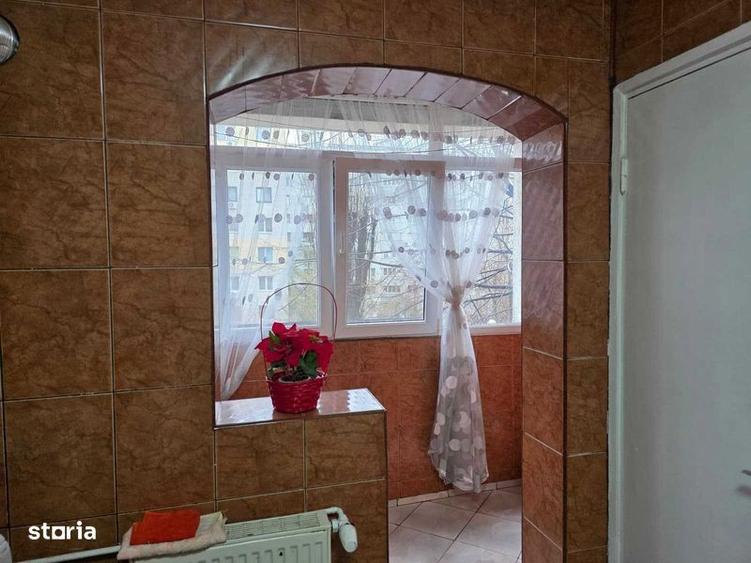 Apartament cu 2 camere decomandat, mobilat în Fizicienilor