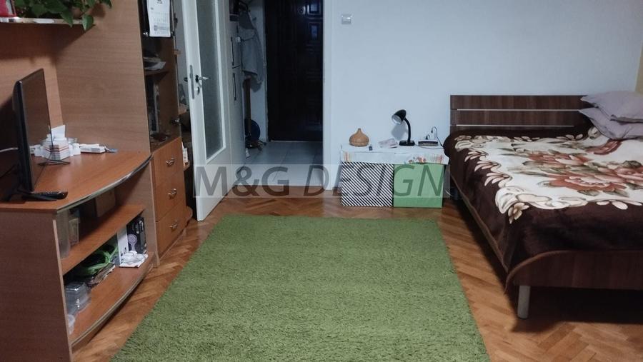 Garsonieră decomandată în Take Ionescu