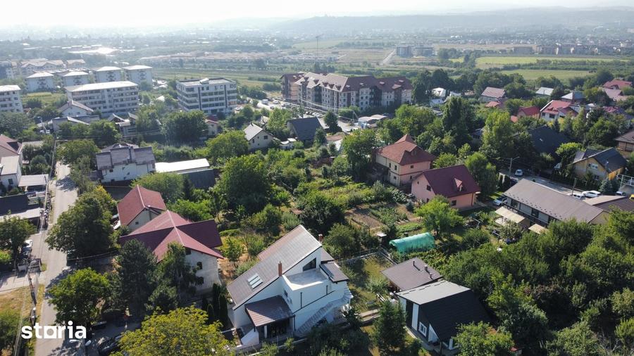 Teren de 1000 mp, în Galata