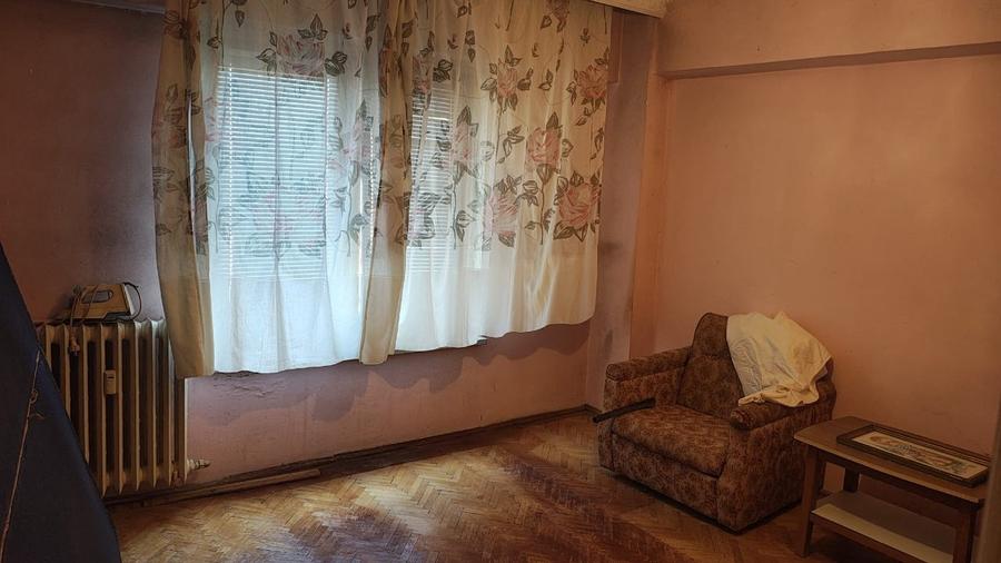 Apartament cu 2 camere decomandat, mobilat în Central