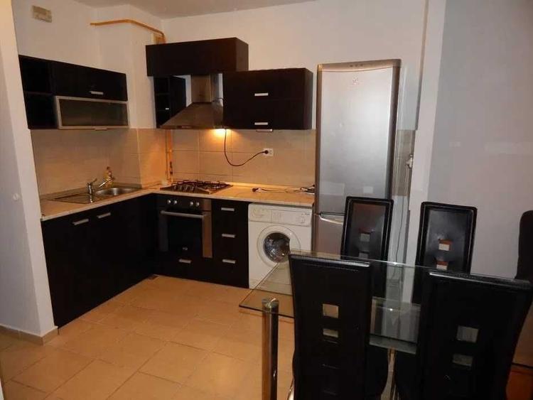 Apartament cu 2 camere decomandat în Tătărași