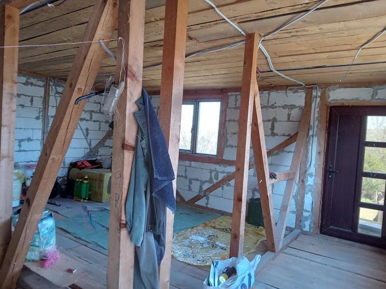 Casă cu 3 camere cu Teren 1860 Mp în Voluntari