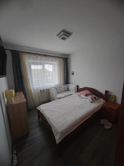 Apartament cu 2 camere decomandat în Paltin