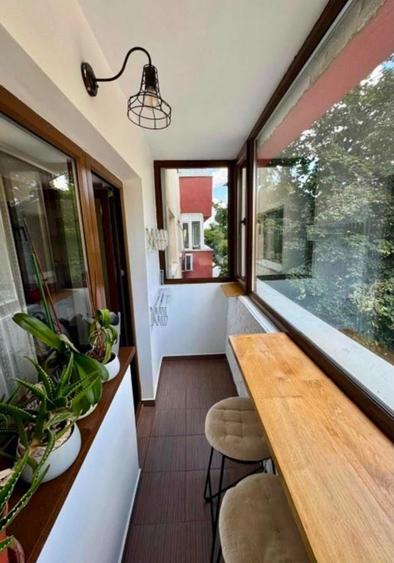 Apartament cu 3 camere decomandat în Alexandru Obregia