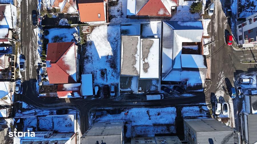 Casă cu 4 camere cu Teren 200 Mp în Central