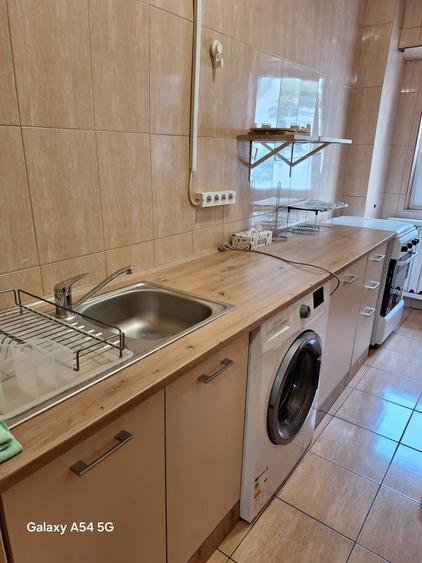 Garsonieră decomandată în Domenii