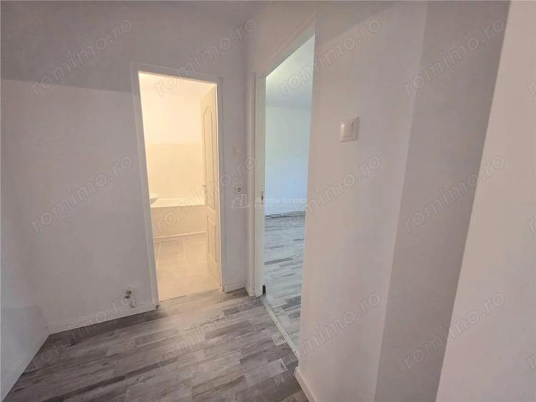 Apartament cu 2 camere semidecomandat în Micro 3