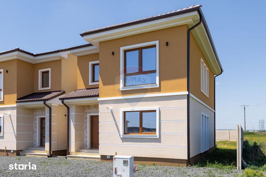 Casă cu 4 camere cu Teren 400 Mp în Vladimirescu