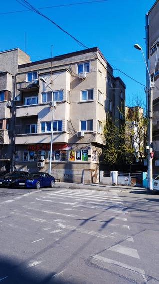 Casă cu 25 camere cu Canalizare în Foișorul de Foc