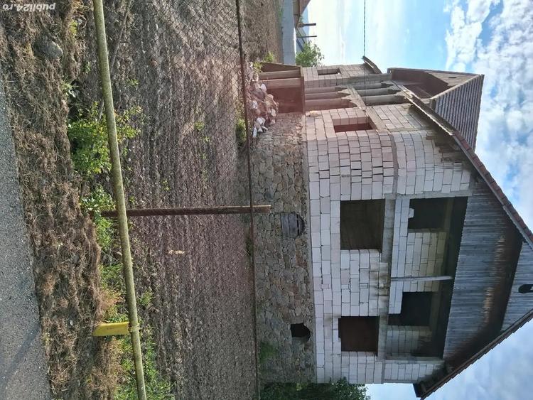 Casă cu 6 camere cu Teren 1800 Mp în Suplacu de Barcău