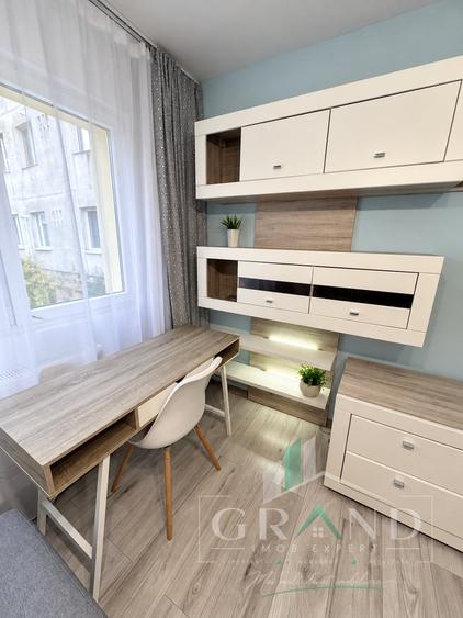 Apartament cu 2 camere decomandat, mobilat în Central