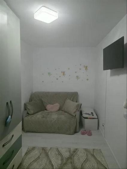 Apartament cu 2 camere nedecomandat în Podu Roș