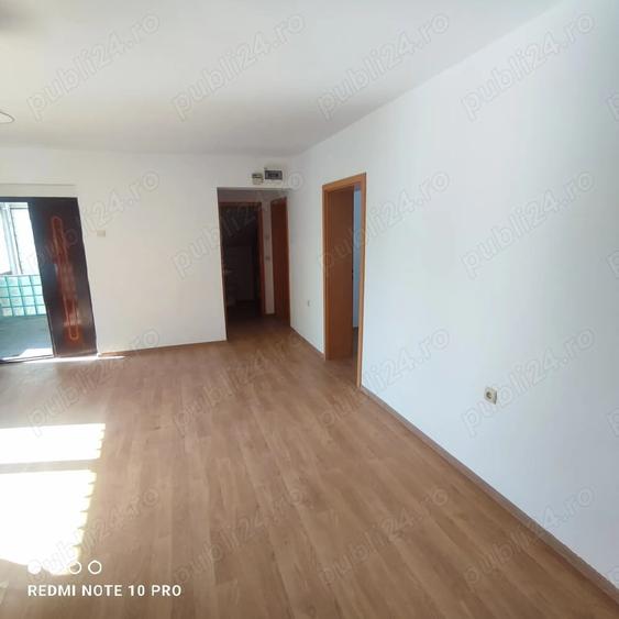 Casă cu 6 camere în Central