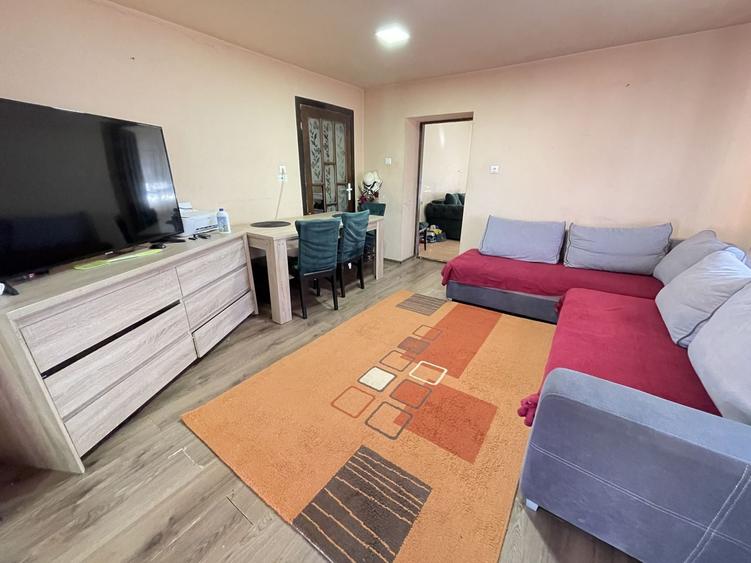 Casă individuală cu 4 camere cu Canalizare în Remetea Mare