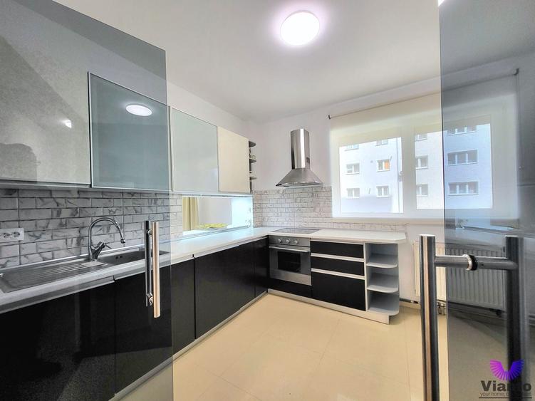 Apartament cu 3 camere decomandat, mobilat în Hipodrom 3