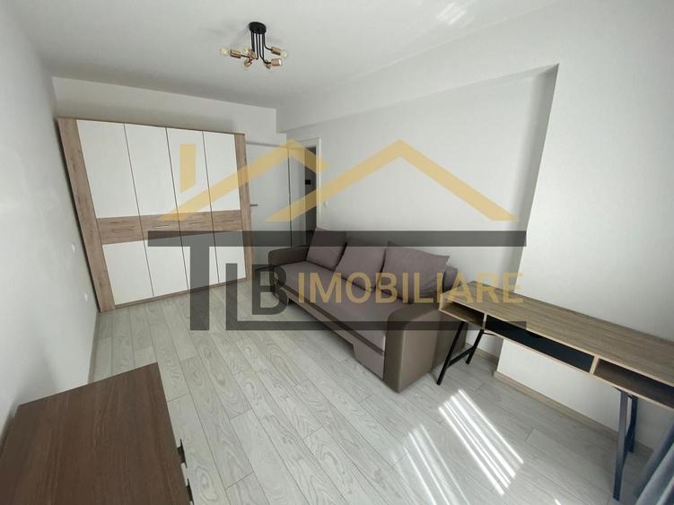 Apartament cu 3 camere semidecomandat în Libertății