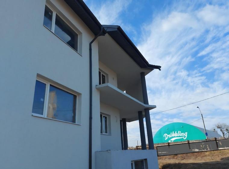 Casă cu 4 camere în Calea Moldovei