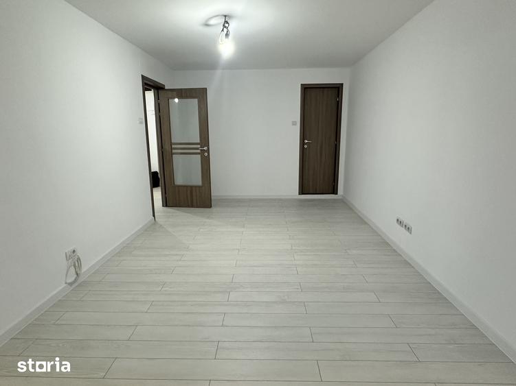 Garsonieră decomandată în 13 Septembrie