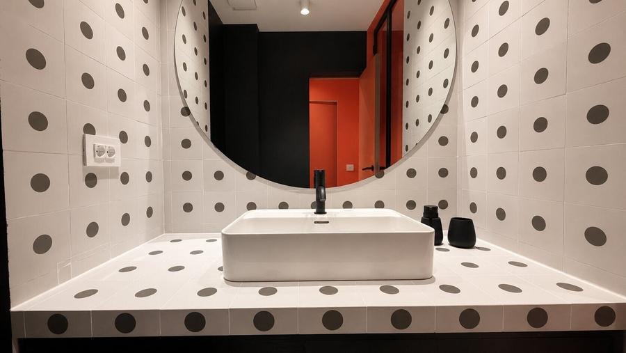 Apartament cu 3 camere, mobilat în Barbu Văcărescu