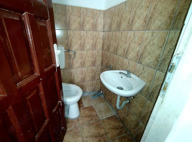 Spațiu comercial, de 45 mp, în Central