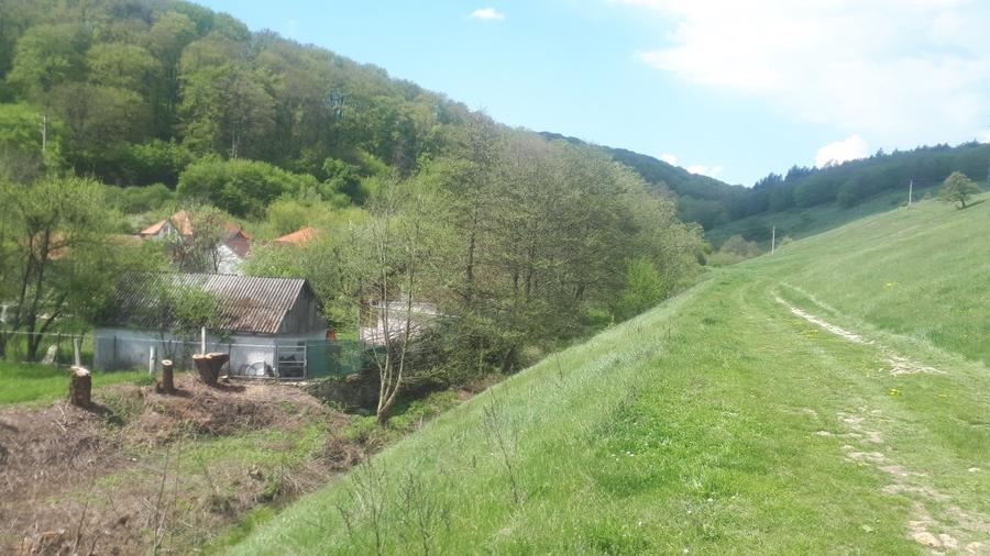 Teren Construcții extravilan de 860 mp, în Simeria