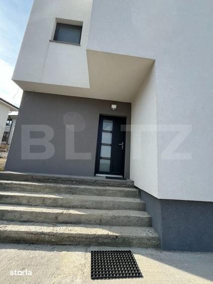 Casă cu 4 camere cu Teren 500 Mp în Becaș
