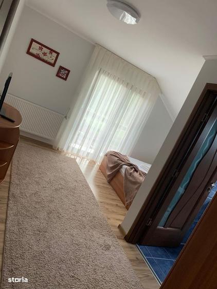 Casă cu 4 camere cu Teren 550 Mp în Central