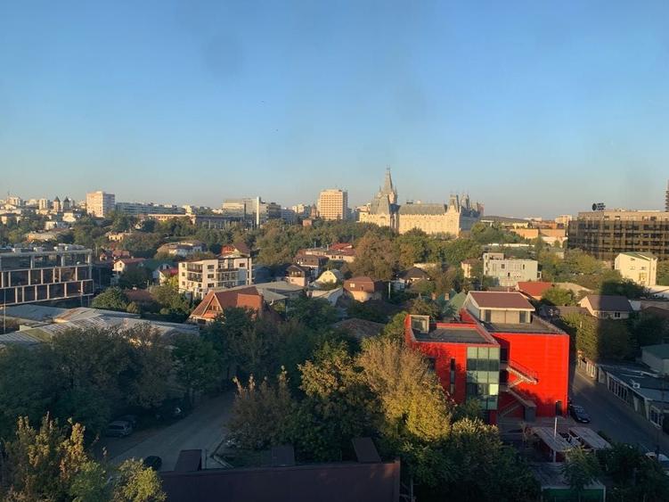 Apartament cu 2 camere semidecomandat în Palat