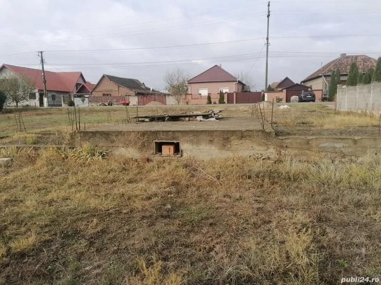 Teren de 668 mp, în Șofronea